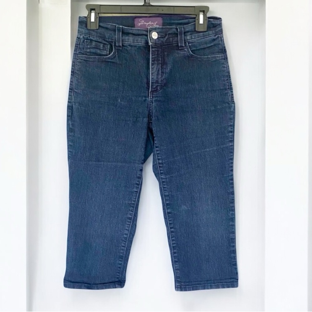 NYDJ Bermuda Jean Shorts 90’s Y2K Cropped Capri Size 4P Sequin Pockets Petite